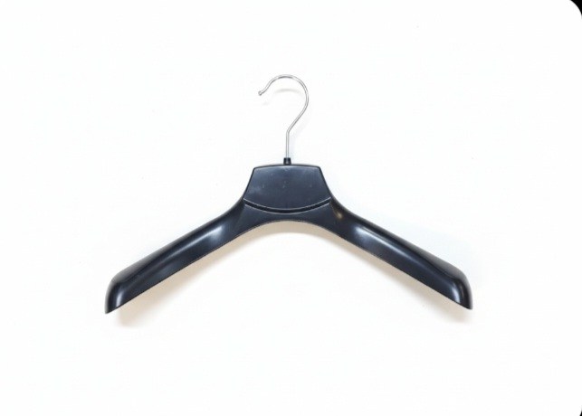 HCB 11 Black hanger Wide Should 5cm
