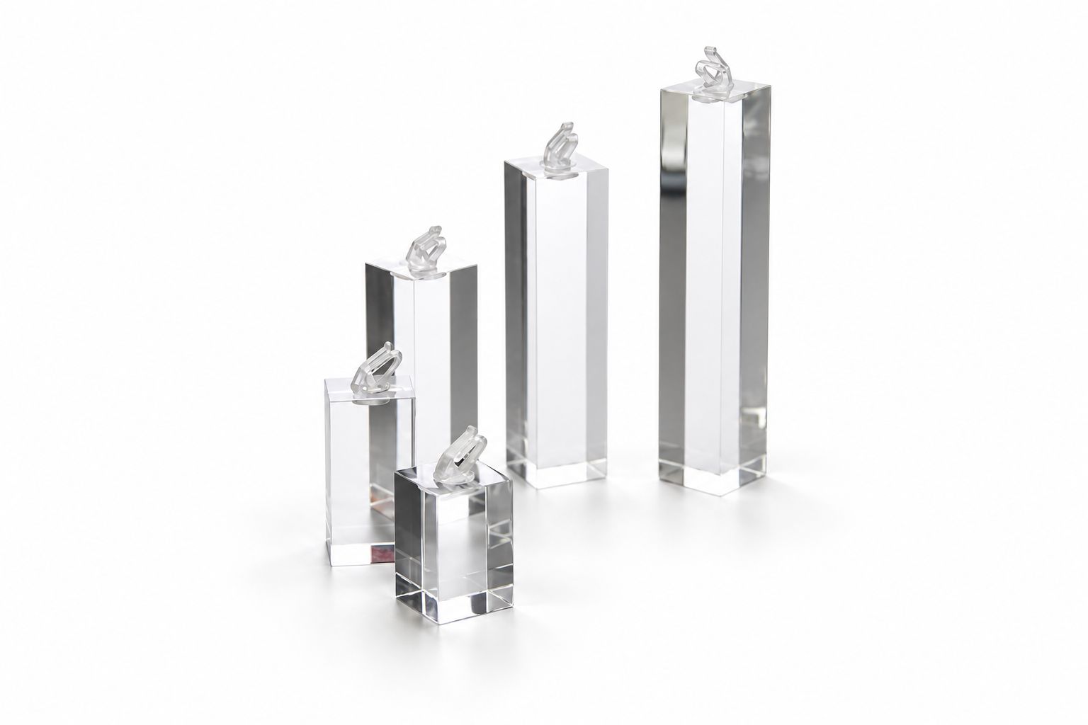 ABR005 Acrylic Ring Block (Tallest) — studio view