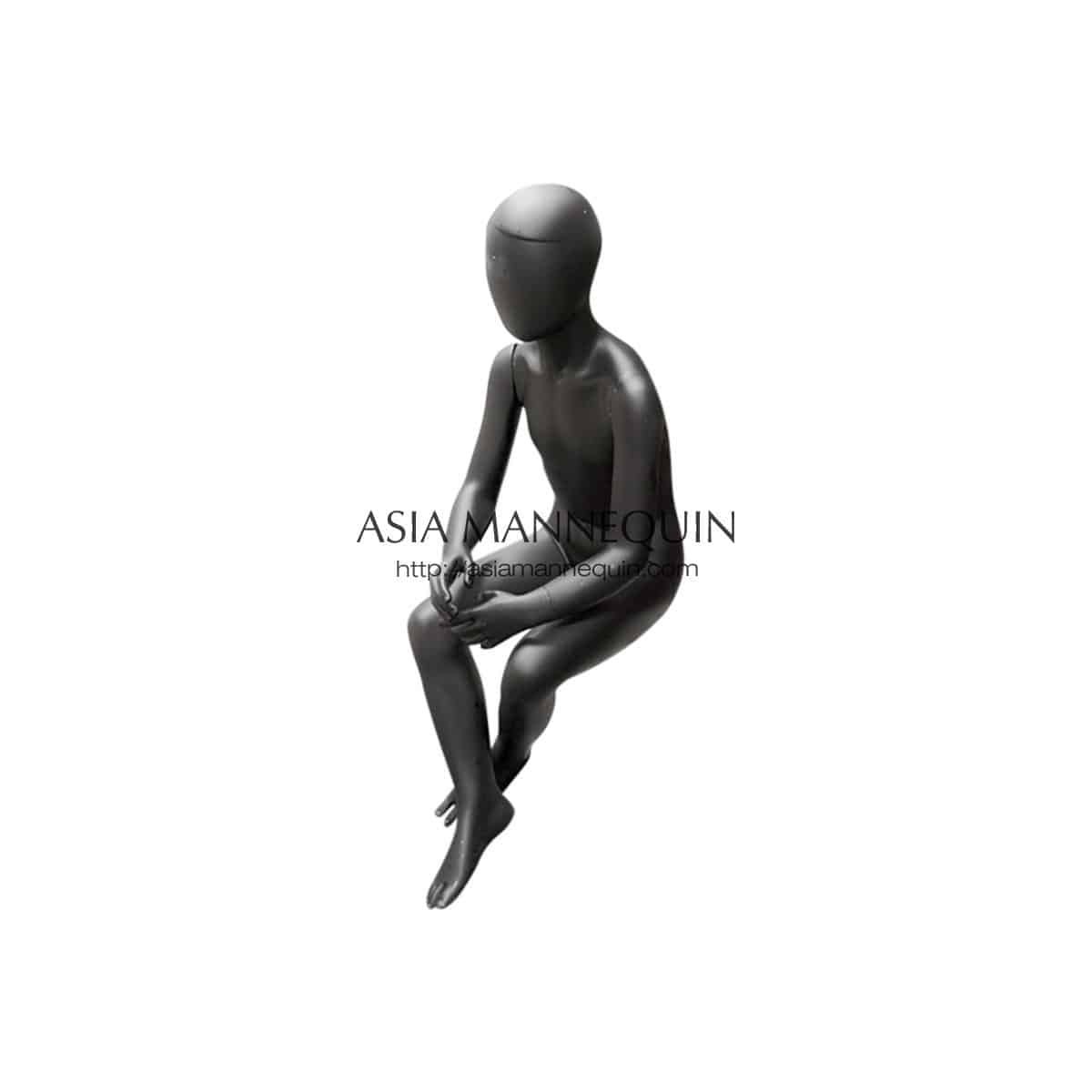 135 Teen Mannequin, Matte Black, Sitting